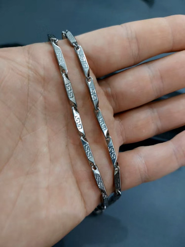 گردنبند مردانه کبریتی استیل نقره ای طرح دار حکاکی شده وارداتی کد۱۱۶